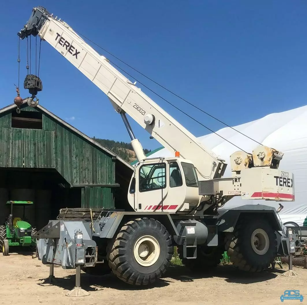Used TEREX RT665 for sale