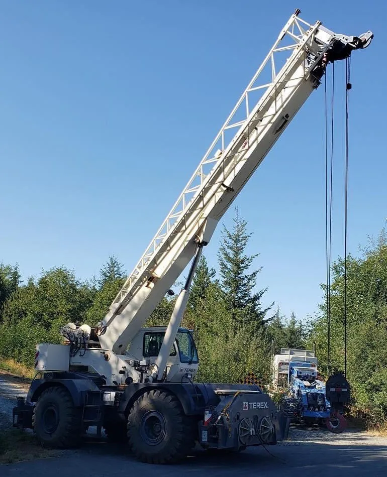 Terex RT670