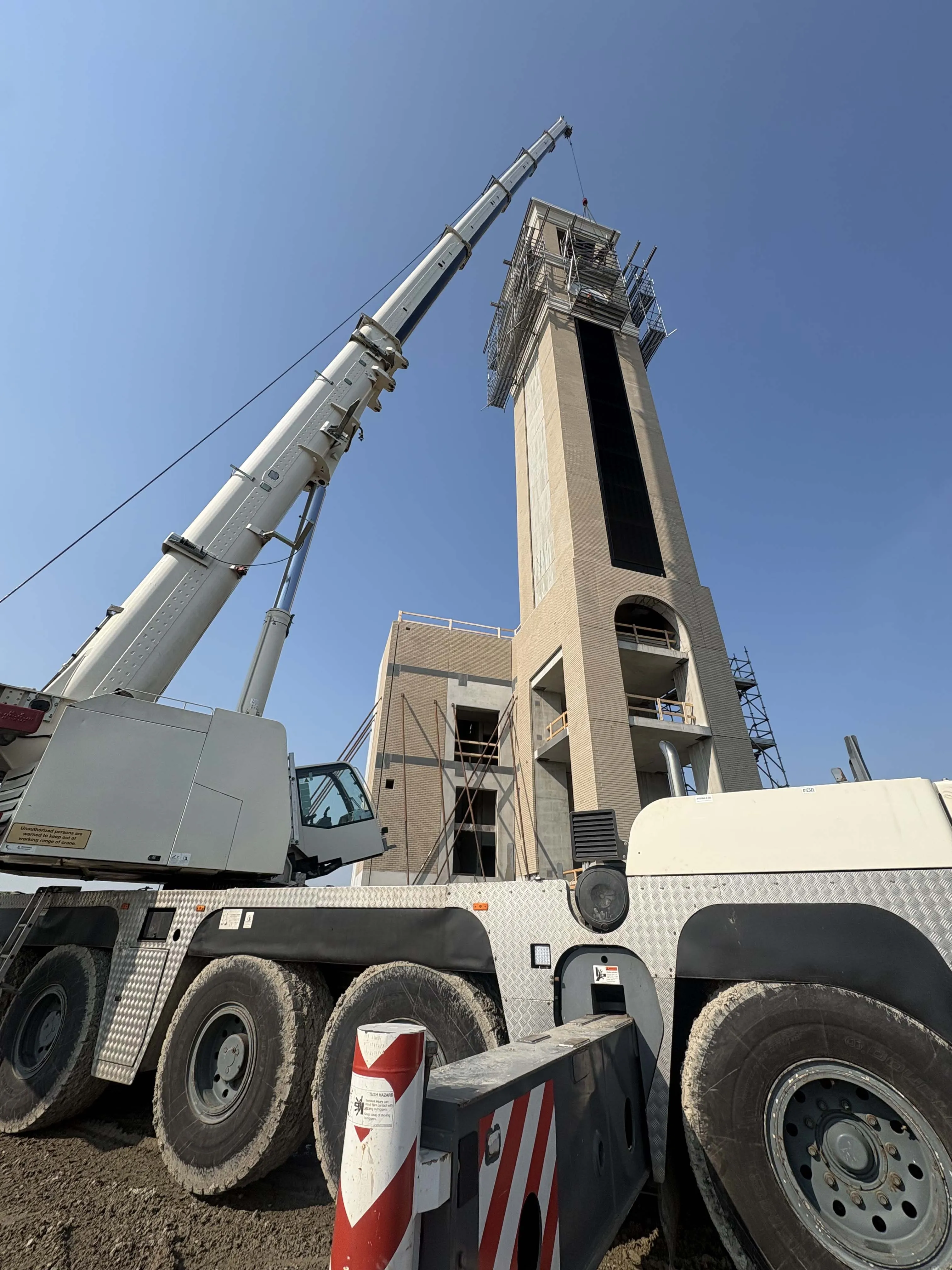 2008 DEMAG AC140 photo 2 of 3