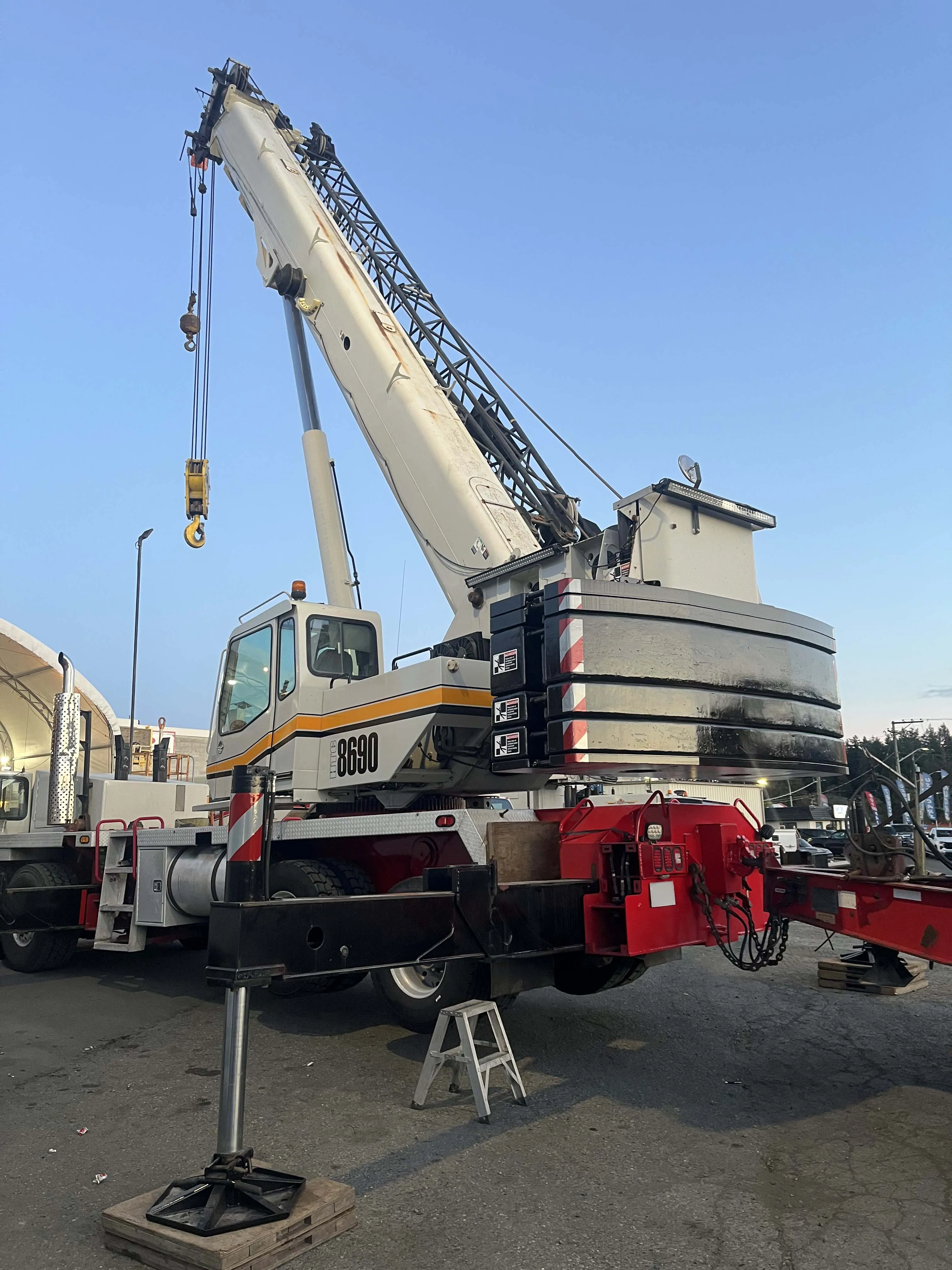 2005 Link-belt HTC8690 Crane