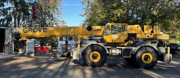 Used GROVE RT700E for sale